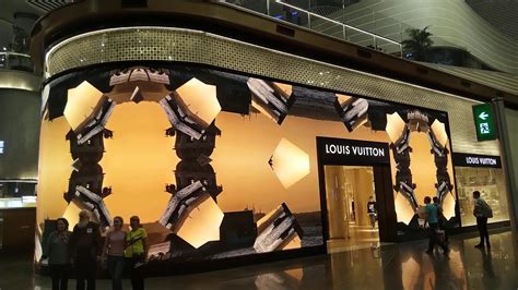 louis vuitton ist airport